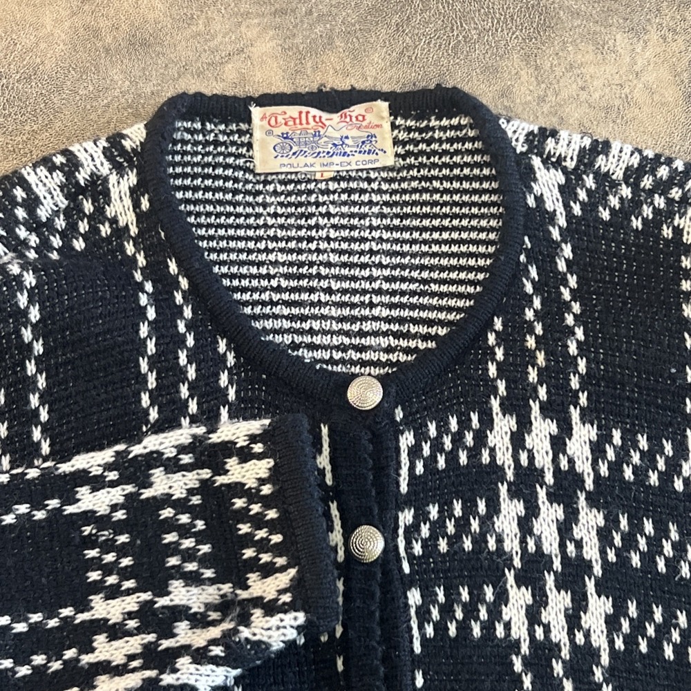 True Vintage Cardigan‎ Sweater Tally-Ho Size L Black *SEE DAMAGE*